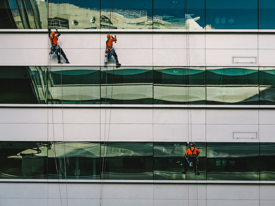 services-01 window cleaners in lisboa